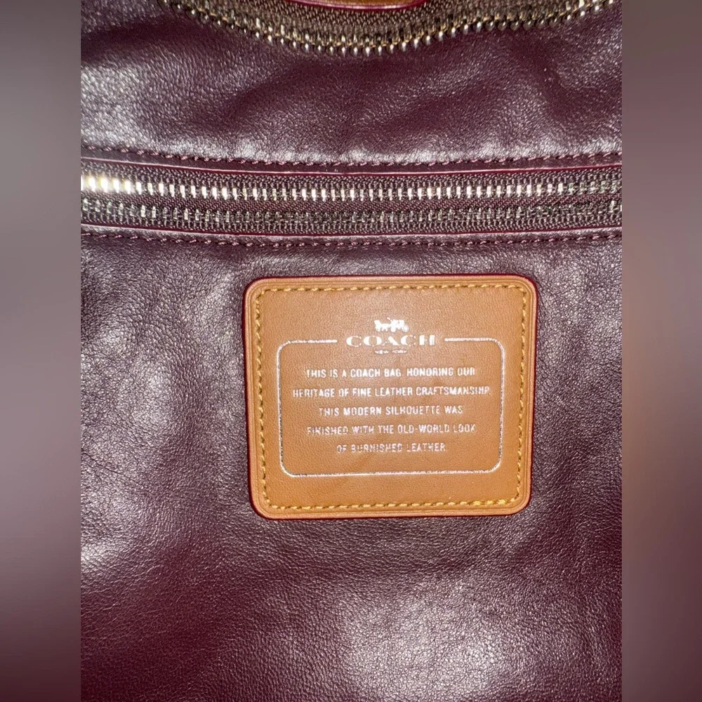 Coach Nomad Hobo Crossbody
brown glovetanned leather with red edgepaint - Picture 7 of 7
